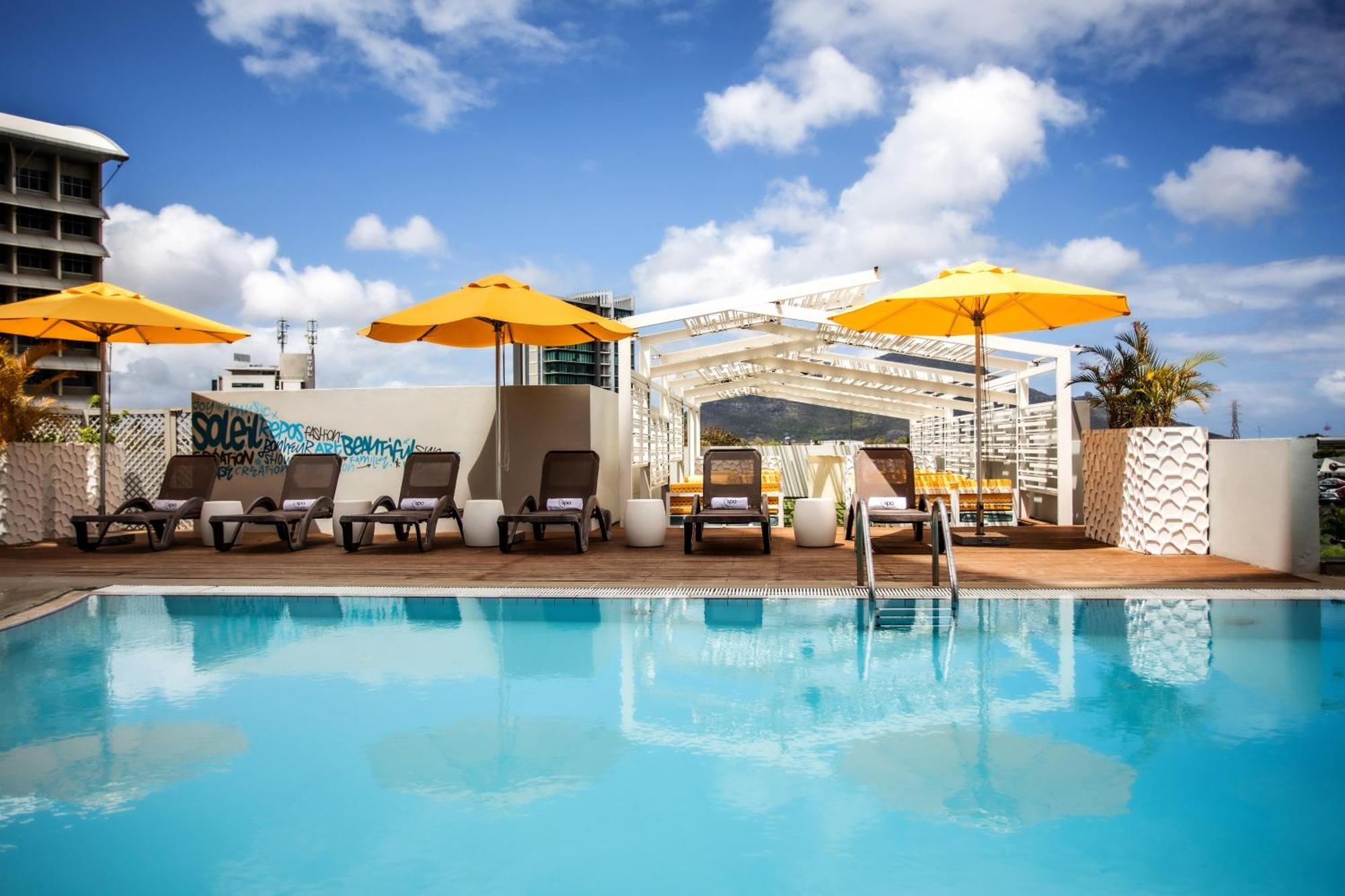 Hennessy Park Hotel Quatre Bornes Exterior photo